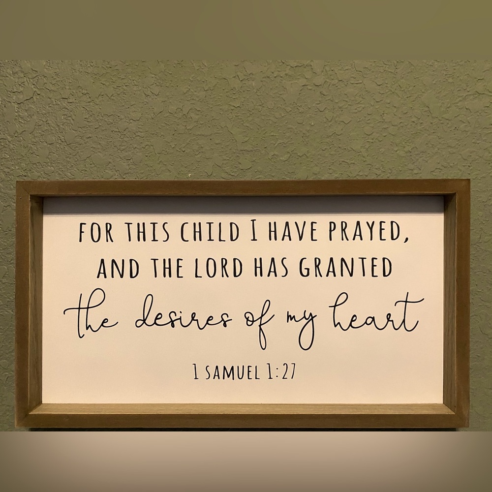 VILIGHT HOME 9”L x 15.5” W brown frame white background with black script.